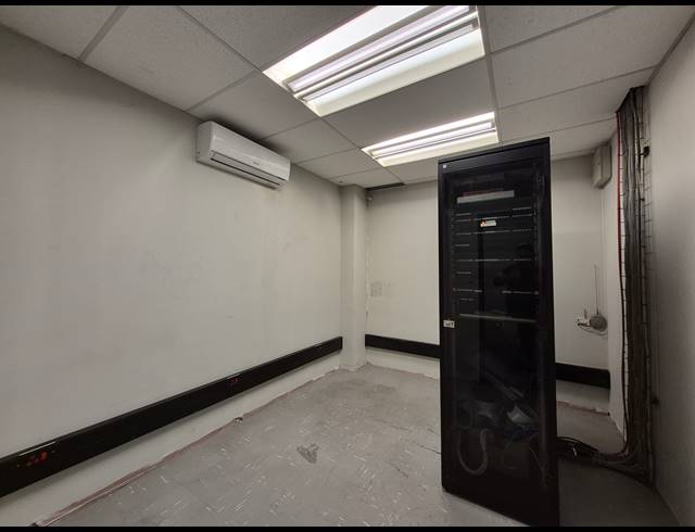1,226M² OFFICE TO LET IN ILLOVO
